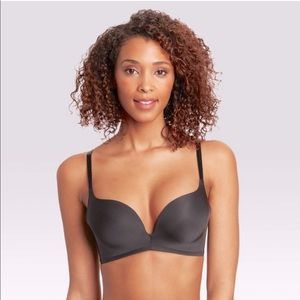 NWT- Maidenform Wireless Plunge Push Up Bra